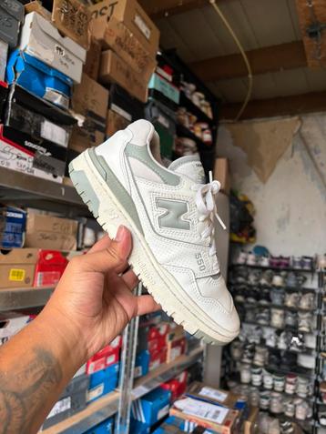 New Balance 550 Juniper 39 beschikbaar voor biedingen
