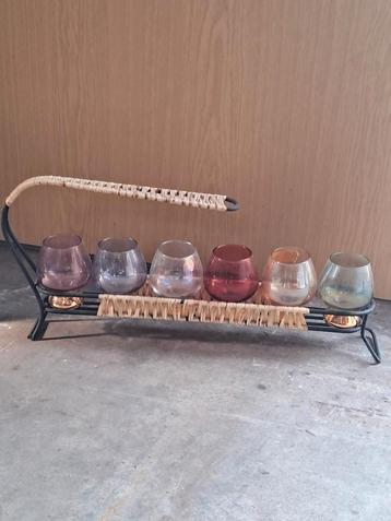  Vintage theelichthouder met 6 gekleurde glaasjes  beschikbaar voor biedingen
