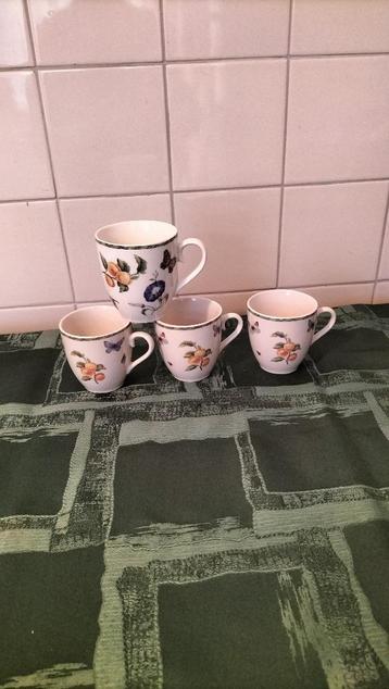 3 Senseo en 1 grote mok Fruit en Flowers J Brinkman  beschikbaar voor biedingen