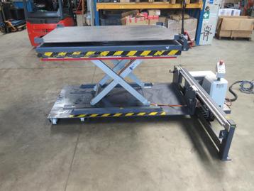 heftafel schaarheftafel met draaiplateau 1000kg nieuwstaat beschikbaar voor biedingen