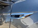 Volkswagen T-ROC 1.5 TSI Life R-Design [Pano|Stuur&Stoel VW, 4 cilinders, 150 pk, Leder en Stof, SUV of Terreinwagen