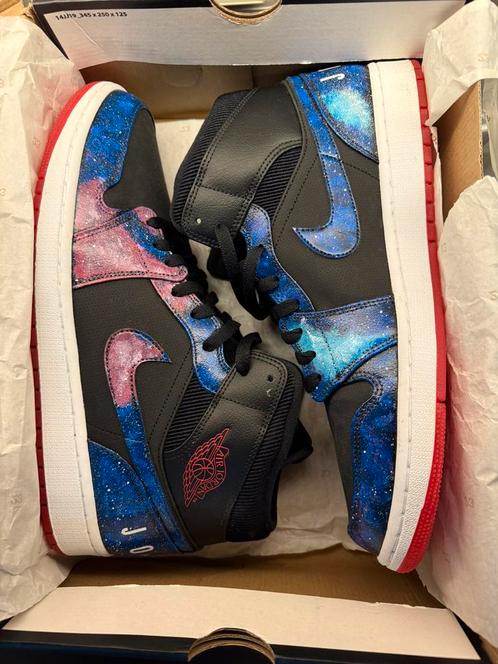 Nike Air Jordan - Black University Red - Custom Galaxy US13, Kleding | Heren, Schoenen, Nieuw, Sneakers of Gympen, Zwart, Ophalen of Verzenden
