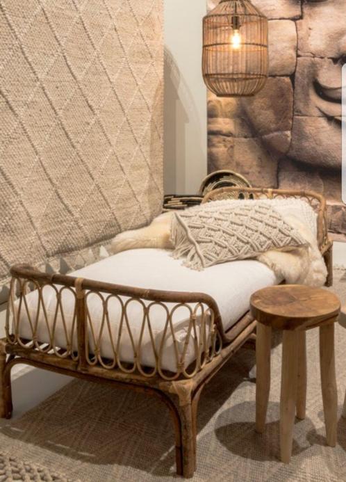 Rotan kinderbed/daybed, Kinderen en Baby's, Kinderkamer | Bedden, Zo goed als nieuw, 180 cm of meer, 85 tot 100 cm, Matras, Ophalen
