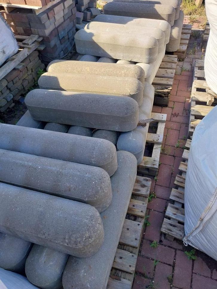 schampbanden/ varkensruggen gebruikt grijs, Tuin en Terras, Bielzen en Borders, Gebruikt, Overige typen, Beton, Minder dan 25 cm