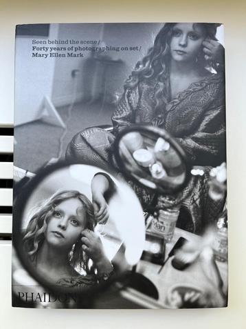 MARK ELLEN MARK - SEEN BEHIND THE SCENE  beschikbaar voor biedingen