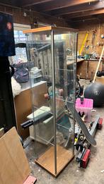 Gratis glazen vitrine kast met 3 glazen plaatjes, Zo goed als nieuw, Minder dan 100 cm, 25 tot 50 cm, 50 tot 100 cm