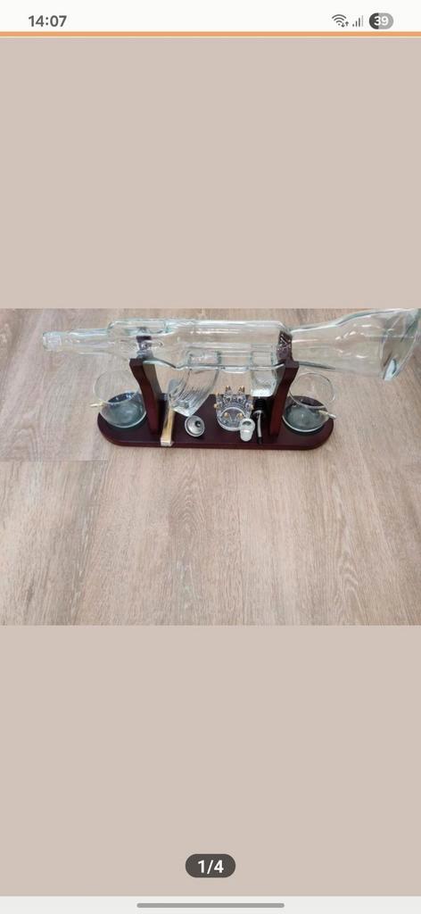 AK47 Whiskey Set - Karaf, Glazen & Accessoires, Huis en Inrichting, Woonaccessoires | Kandelaars en Kaarsen, Ophalen of Verzenden