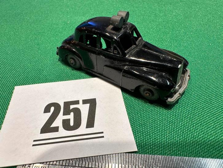 257 Budgie Police Car N0 5 Wolsley six Eighty, Hobby en Vrije tijd, Modelauto's | 1:87, Gebruikt, Auto, Overige merken, Ophalen of Verzenden