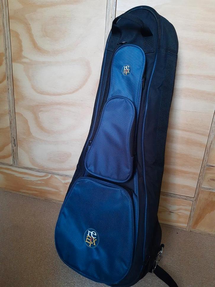 Gitaarhoes - zgan, Muziek en Instrumenten, Behuizingen en Koffers, Zo goed als nieuw, Akoestische gitaar, Ophalen