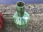 Groen glazen vaasje met streepjes, Ophalen of Verzenden