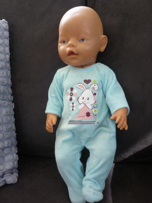 NIEUW babypop kleding 43cm minicrocs OPRUIMING!, Kinderen en Baby's, Speelgoed | Poppen, Nieuw, Babypop, Ophalen of Verzenden