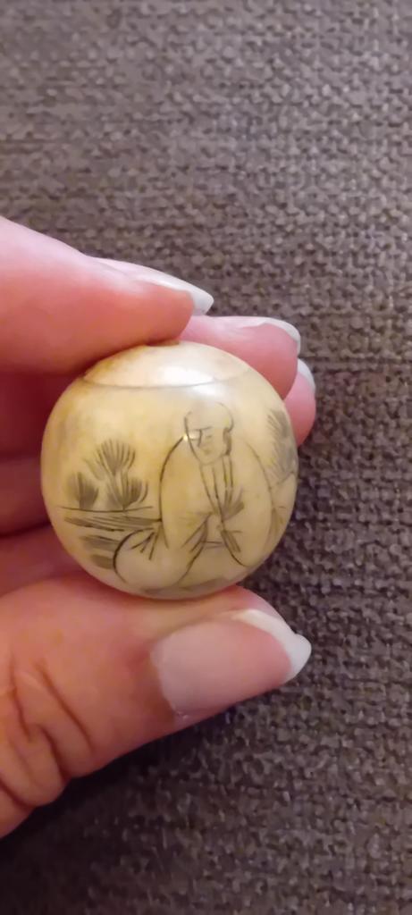 Ivoren Kralen antiek - 2 Stuks, Antiek en Kunst, Kunst | Niet-Westerse kunst, Ophalen of Verzenden