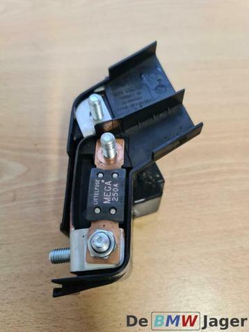 Aftakpunt B+ kofferruimte BMW 7-serie E65 E66 61138385165 beschikbaar voor biedingen