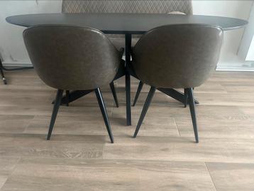 Eetkamerstoelen