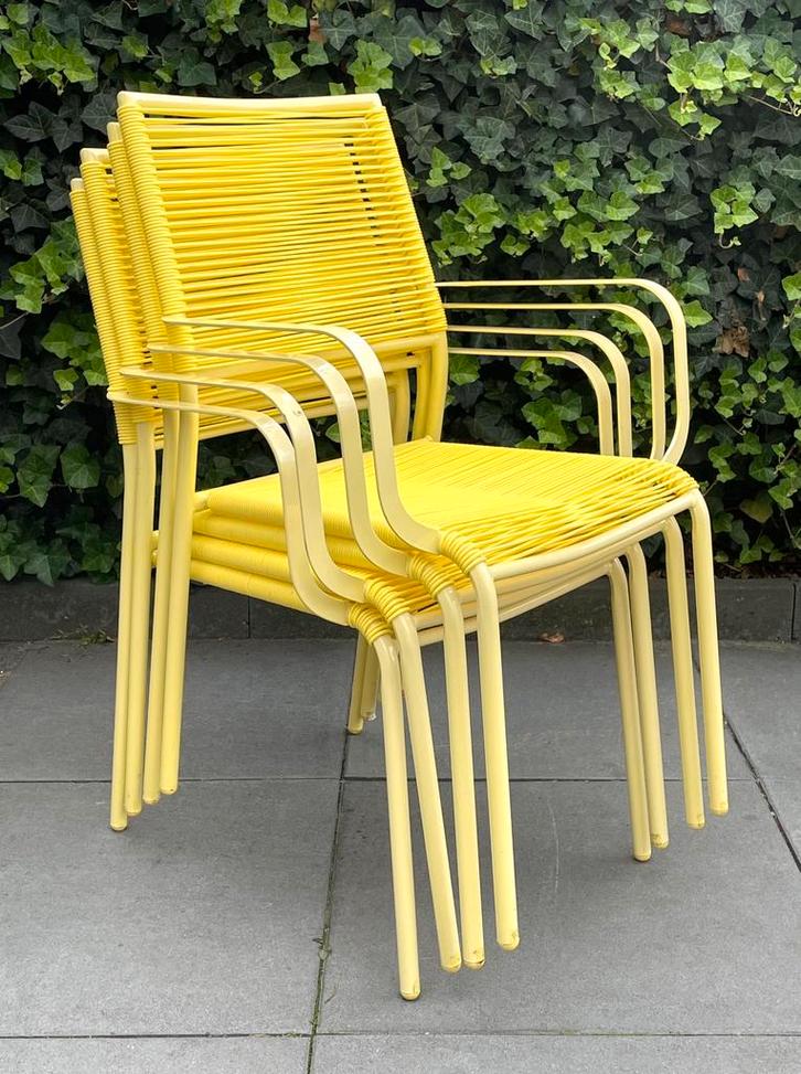 4 Gele Vintage Retro Spaghetti-tuinstoelen Spaghetti-Stoel, Tuin en Terras, Tuinstoelen, Zo goed als nieuw, Metaal, Stapelbaar