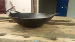 Wok wadjan van gietijzer, Huis en Inrichting, Keuken | Potten en Pannen, Gebruikt, Gietijzer, Ophalen of Verzenden, Keramische plaat