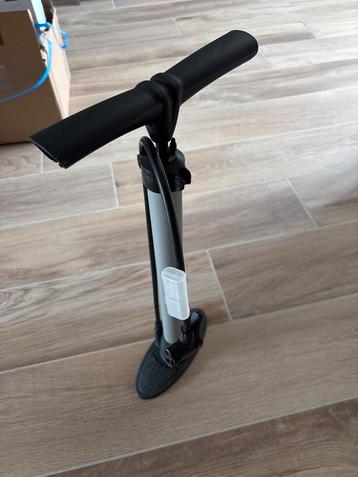 Fietspomp - Gebruikt beschikbaar voor biedingen