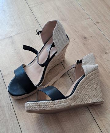 Nieuw! Sandalen maat 38 beschikbaar voor biedingen