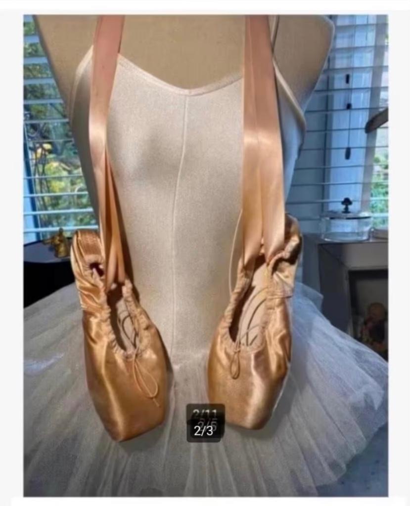 Brocante ballet schoenen, zeer mooi, mt 41, Overige typen, Ophalen of Verzenden, Zo goed als nieuw, X