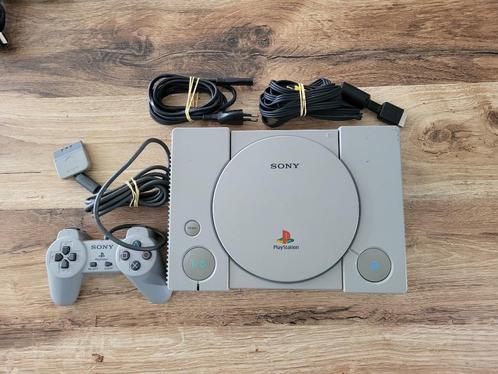 Playstation 1 Console Incl Controller en Kabels (PS1), Spelcomputers en Games, Spelcomputers | Sony PlayStation 1, Gebruikt, Met 1 controller