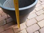 2  maten kunststof Bloempotten, Tuin en Terras, Bloempotten, Kunststof, Gebruikt, 40 cm of meer, Rond