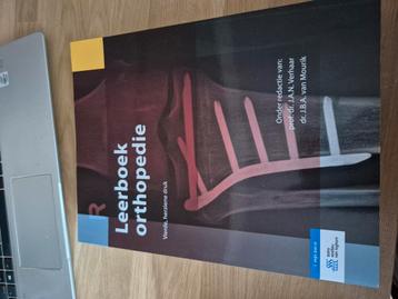Leerboek orthopedie beschikbaar voor biedingen