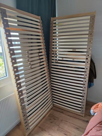 Twee lattenbodems 90 x 210 cm beschikbaar voor biedingen