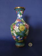 Cloisonne vaas Chinees, Gebruikt, Overige kleuren, Aardewerk of Porselein, Ophalen of Verzenden