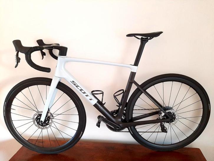 Scott Addict RC PRO disc Sram Red, Fietsen en Brommers, Fietsen | Racefietsen, Zo goed als nieuw, Overige merken, Meer dan 20 versnellingen