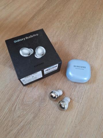 Samsung Galaxy buds pro phantom silver beschikbaar voor biedingen