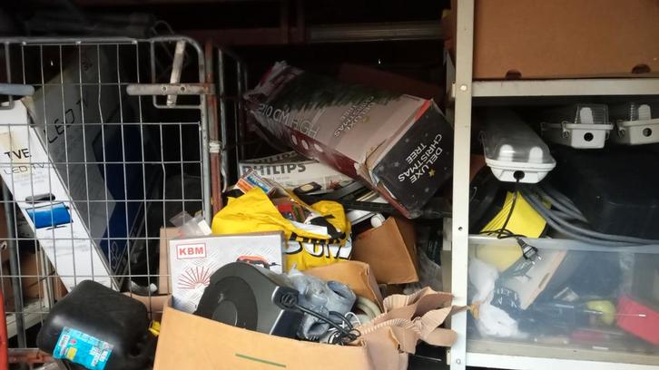 Garage  verkoop van alles wat., Diversen, Rommelmarktspullen, Gebruikt, Ophalen of Verzenden