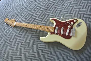Fender Stratocaster ST68-120 SPL- Japan