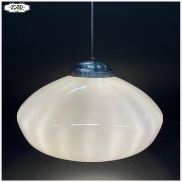 Vintage, opaal glazen pendellamp, Bohemen, 1970s beschikbaar voor biedingen