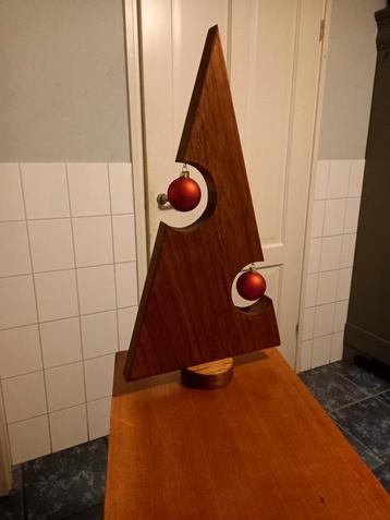 Vintage stijl mahonie houten kerstboom  beschikbaar voor biedingen