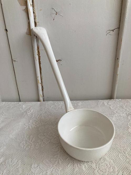 Brocante witte aardewerk soeplepel, Antiek en Kunst, Antiek | Servies los, Ophalen of Verzenden