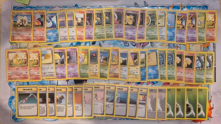 Pokémon Base Set Nederlands - 56 Kaarten, Hobby en Vrije tijd, Verzamelkaartspellen | Pokémon, Gebruikt, Meerdere kaarten, Ophalen of Verzenden
