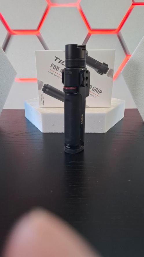 Tilta duel handle, Audio, Tv en Foto, Fotocamera's Digitaal, Zo goed als nieuw, Overige Merken, Geen optische zoom, Ophalen