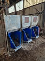 Krachtvoerboxen, Ophalen