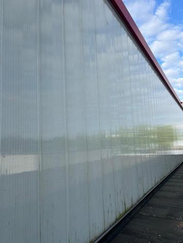 Polycarbonaat wandbeplating dik 4cm,breed 50cm en 5m lang. beschikbaar voor biedingen