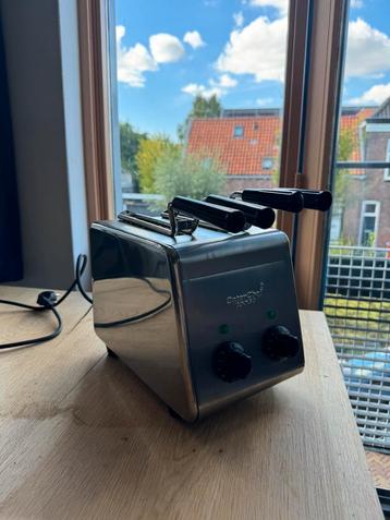 Caterchef toast beschikbaar voor biedingen