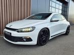 Volkswagen Scirocco 2.0 TSI Highline | Xenon | Camera | PDC, Euro 5, Stof, Gebruikt, Zwart