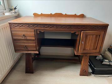 MOET WEG Cottage core / hobbit/ vintage bureau beschikbaar voor biedingen
