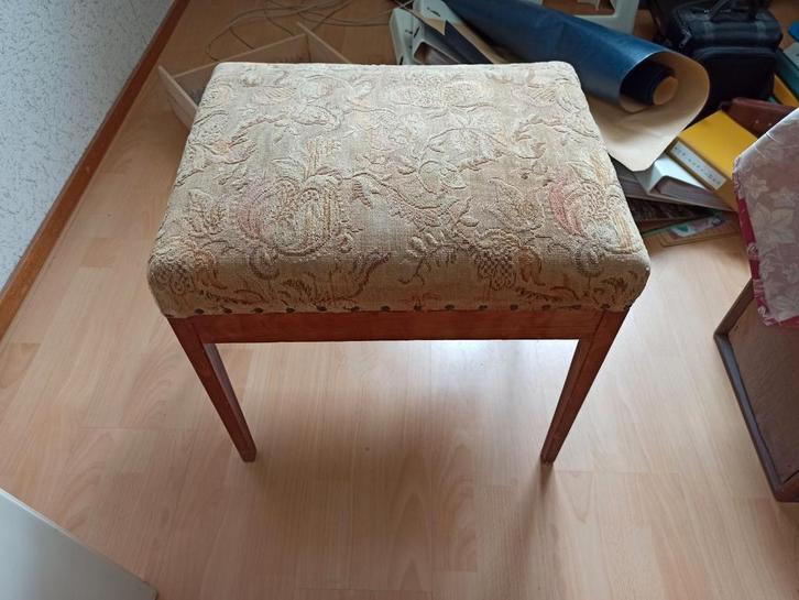 Antieke Pianostoel / Hocker, Huis en Inrichting, Banken | Voetenbanken en Poefen, Gebruikt, Minder dan 50 cm, 50 tot 75 cm, Vierkant