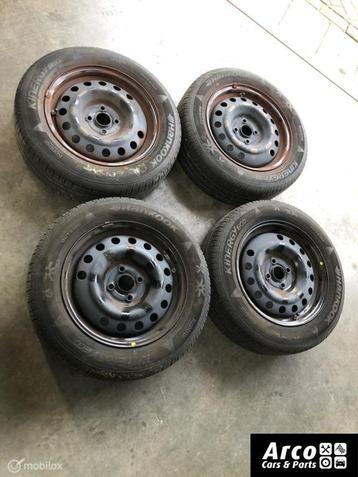 Kia Rio Banden Set (2 STUKS)  Origineel 185/65/15 7mm beschikbaar voor biedingen