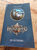 John flanagan broederband deel 1, Ophalen of Verzenden, Gelezen, John Flanagan
