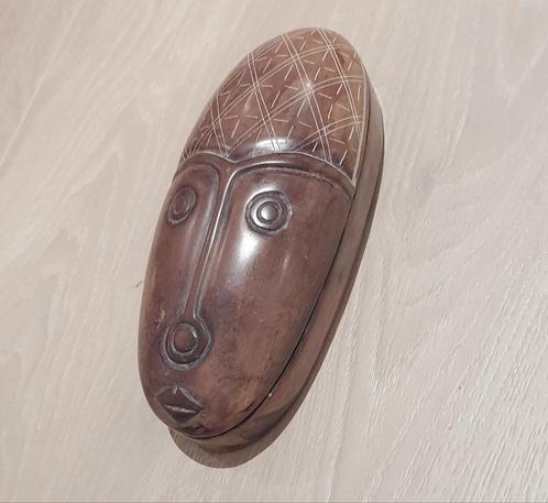 Stenen Doosje met Gezicht, Antiek en Kunst, Kunst | Beelden en Houtsnijwerken, Ophalen of Verzenden