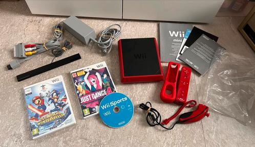 Nintendo Wii mini met spellen, Spelcomputers en Games, Spelcomputers | Nintendo Wii, Gebruikt, Met 2 controllers, Met games, Ophalen of Verzenden