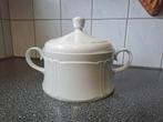 Vintage Tirschenreuth terrine wit., Huis en Inrichting, Keuken | Servies, Ophalen of Verzenden, N.v.t, N.v.t, Porselein