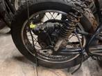 CB750F1 Achterwielen met achterbrugen Remschijven en Klauwen, Motoren, Ophalen of Verzenden, Gebruikt