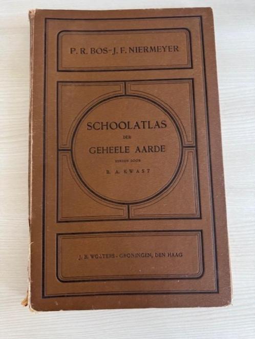 Schoolatlas der Geheele Aarde, Boeken, Atlassen en Landkaarten, Gelezen, Overige atlassen, Wereld, 1800 tot 2000, Ophalen of Verzenden